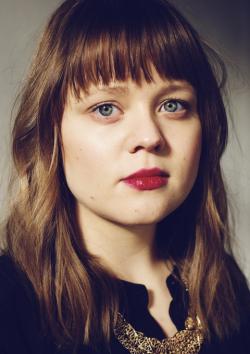 Lina Maly - "Nur zu Besuch"
